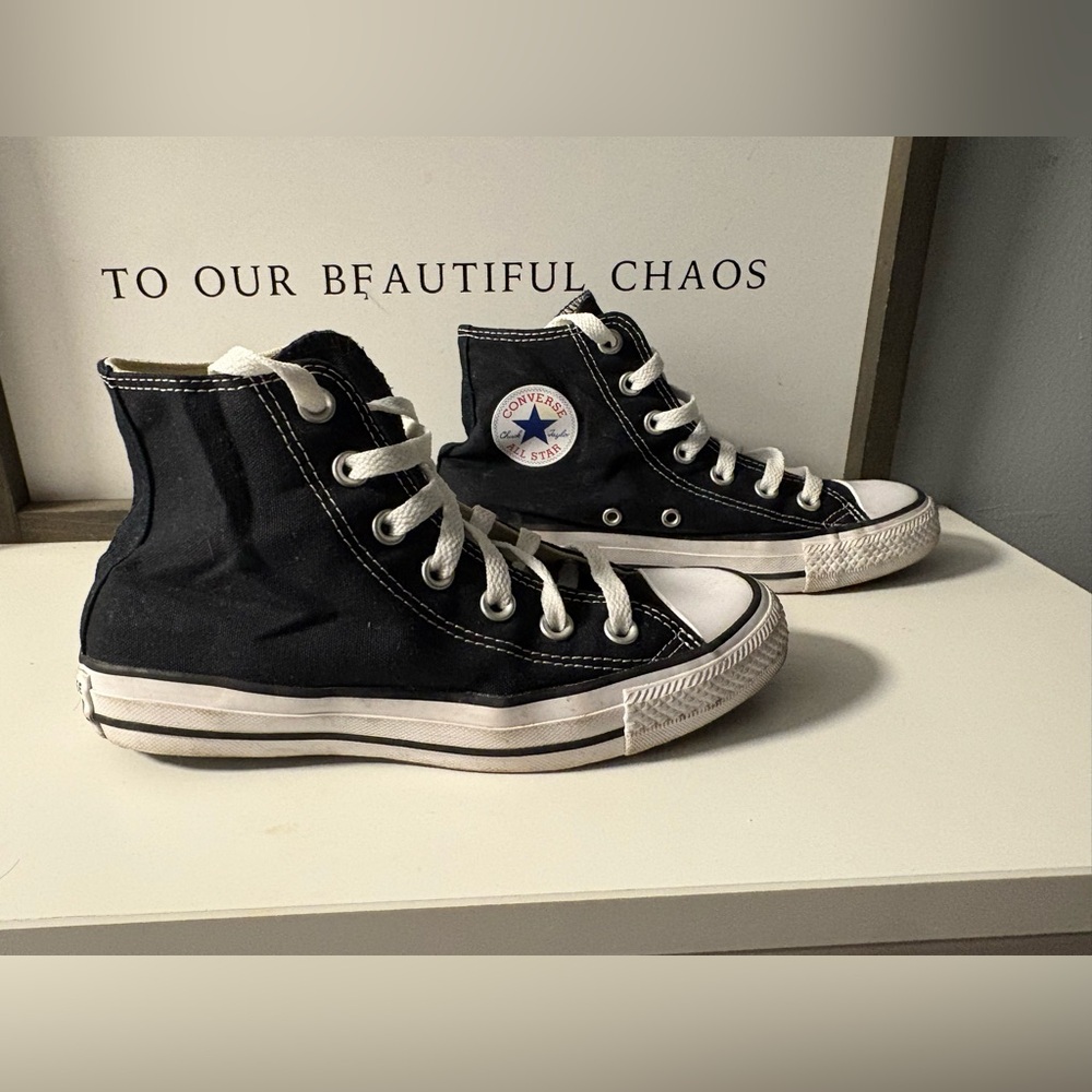 Converse Chuck Taylor All-Stars Black High Tops 6W4M